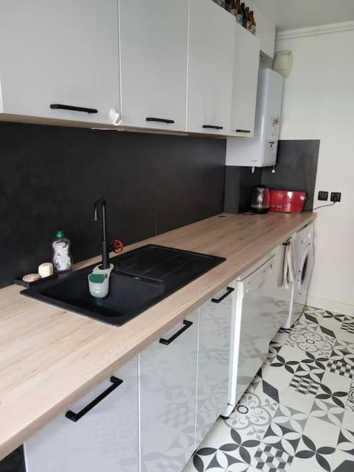 Appartement Avec Jardinet Le Petit-Quevilly Buitenkant foto